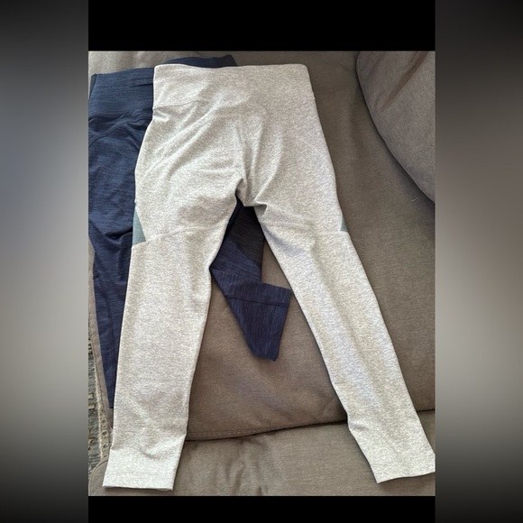 Outdoor Voices Lot of 2 size small leggings… navy blue crop capri style - Picture 6 of 8